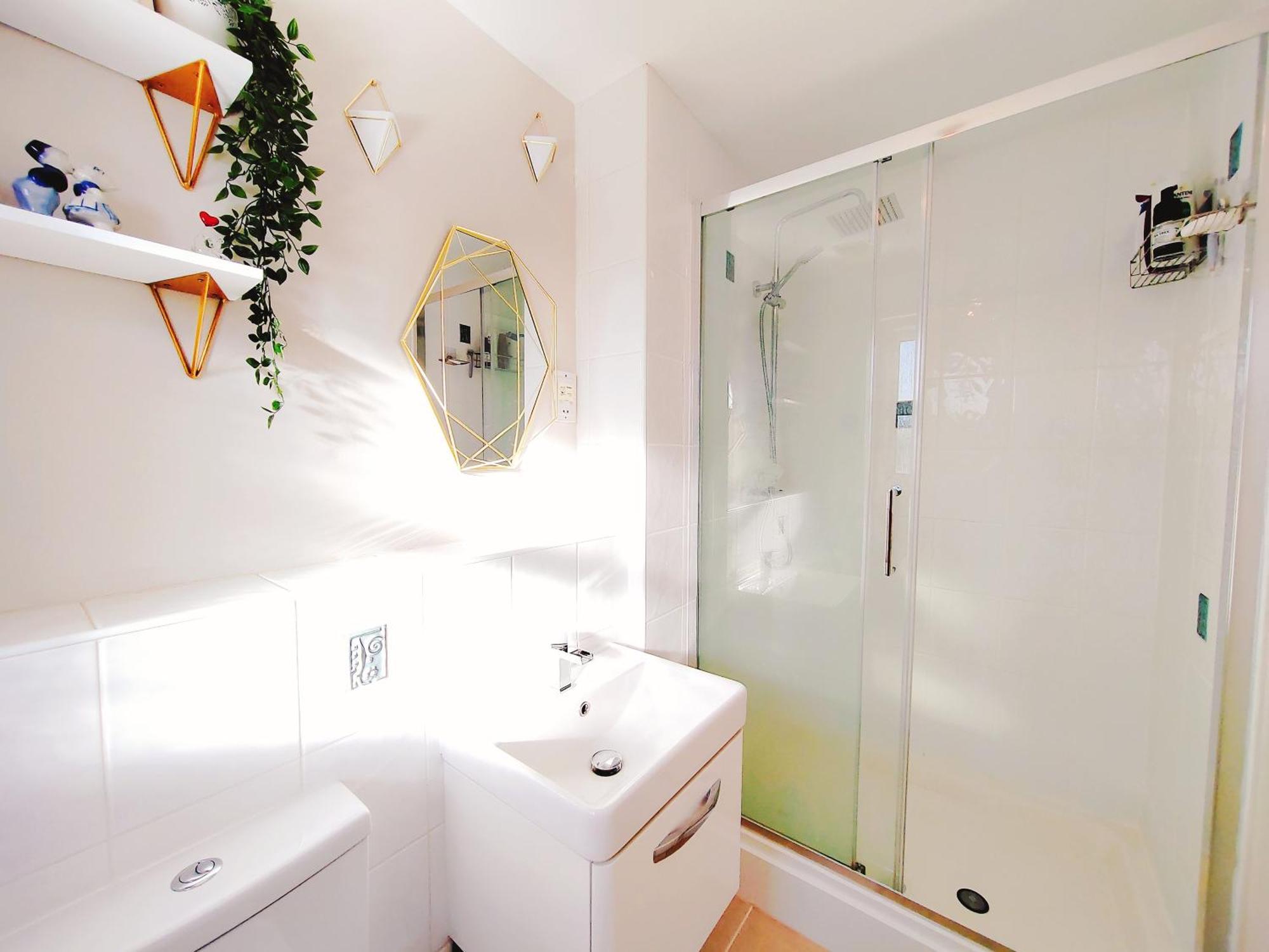 Modern And Spacious Double&King Bedrooms Both With Private Bathrooms Edinburgh Værelse billede