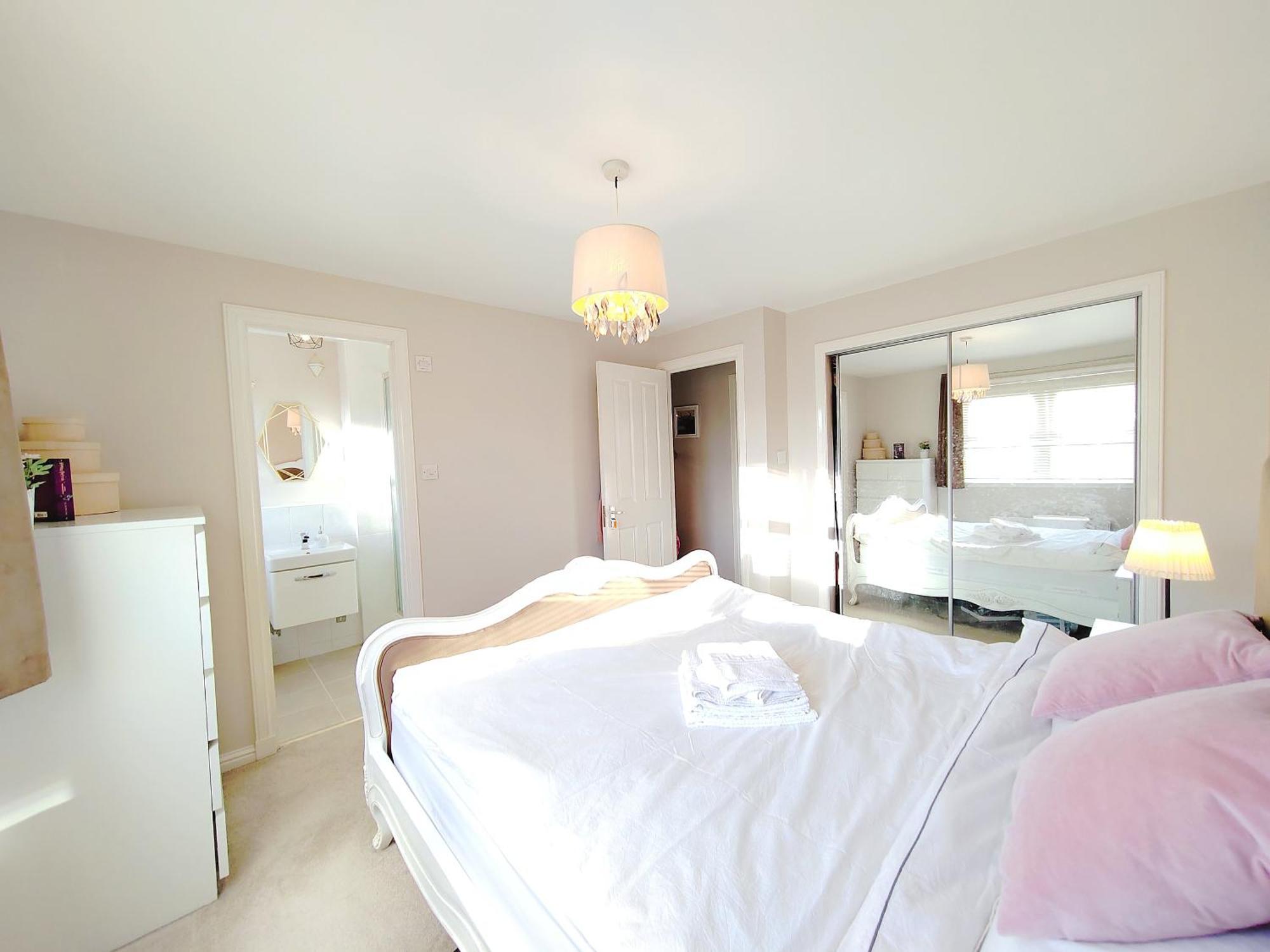 Modern And Spacious Double&King Bedrooms Both With Private Bathrooms Edinburgh Værelse billede
