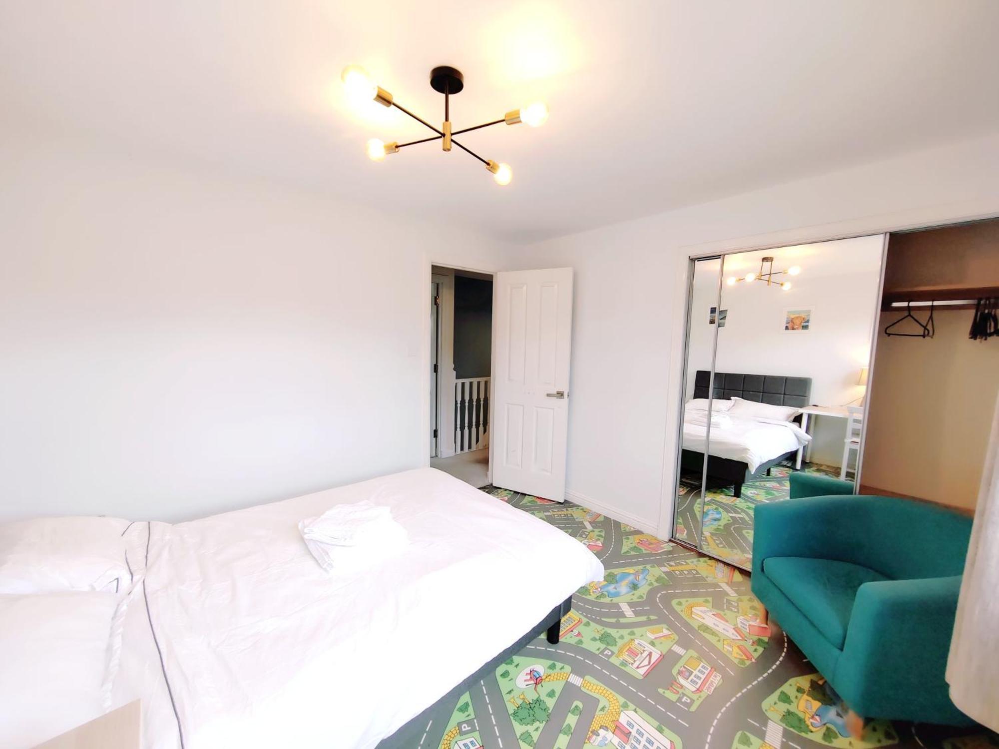 Modern And Spacious Double&King Bedrooms Both With Private Bathrooms Edinburgh Værelse billede